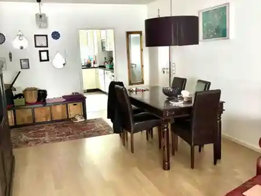 4-Zimmer-Wohnung mit Balkon in Langen