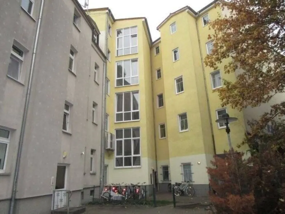 Helle und geräumige 1-Raum-Wohnung in Reudnitz mit Küchenzeile