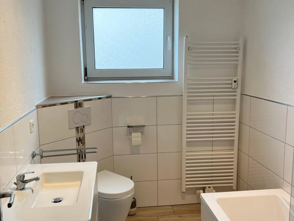 Wohnen wie im eigenen Haus - 3ZKB mit Terrasse in Bad Emstal