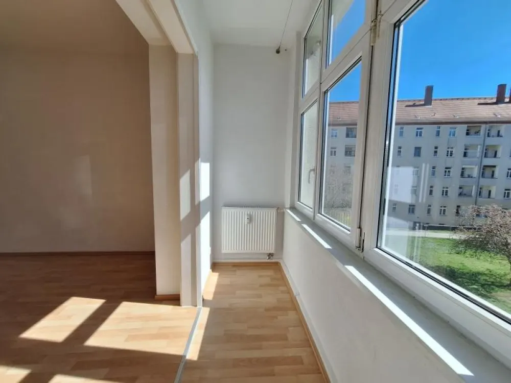 WG Wohnung mit Wintergarten