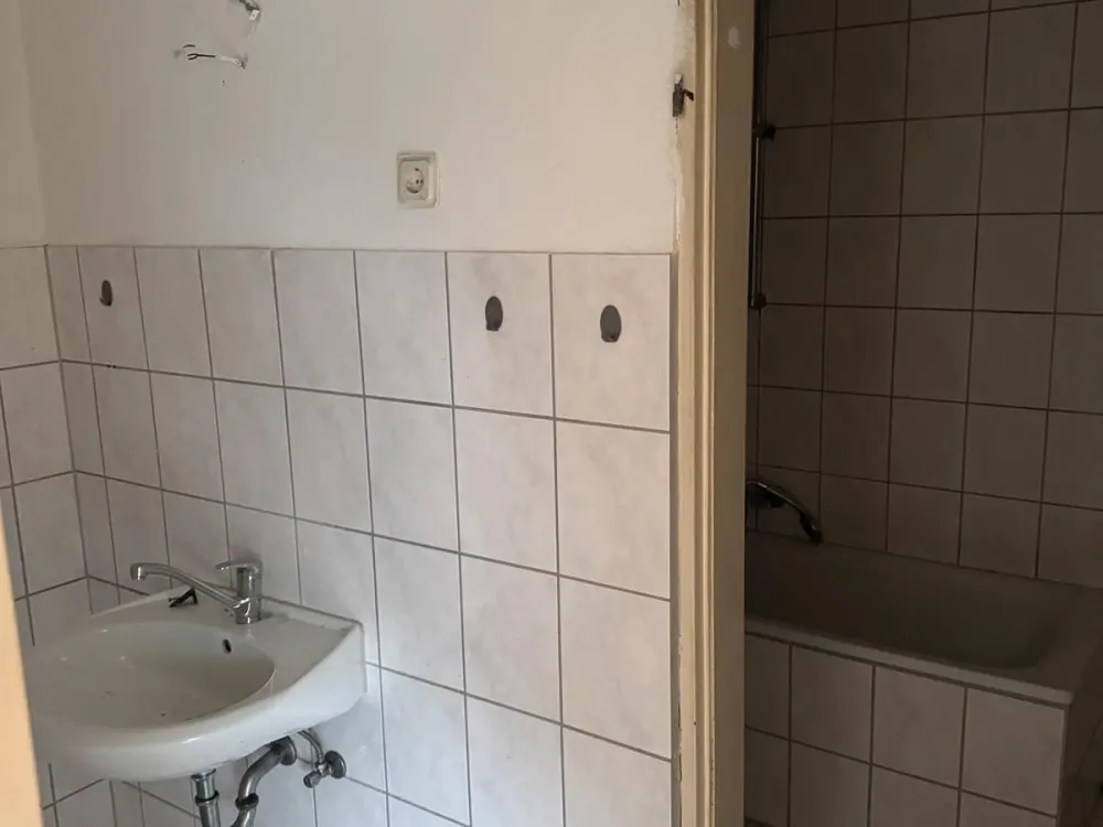 4-room attic apartment (3rd floor) for rent in Saarbrücken Burbach