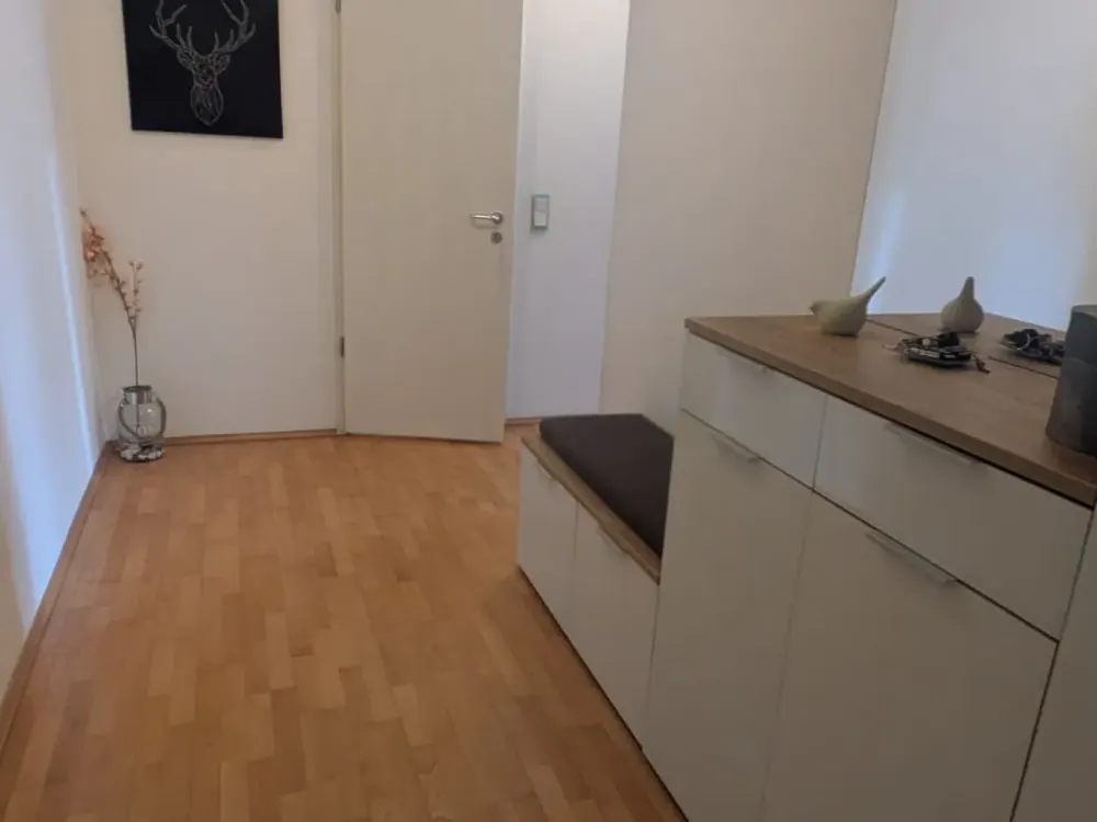 Lichtdurchflutet & Zentral: Moderne 2-Zimmer-Wohnung mit Loggia in Ratingen-Mitte (Provisionsfrei)
