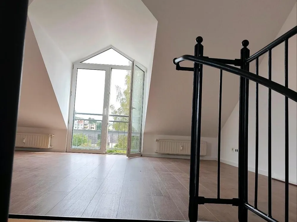 2 Zimmer Maisonette Wohnung in Uni-Nähe, Balkon & TG