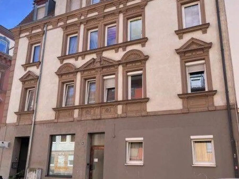 Teilrenovierte Wohnung - Werderstraße - 2. OG - Bad mit Fenster - Einbauküche möglich