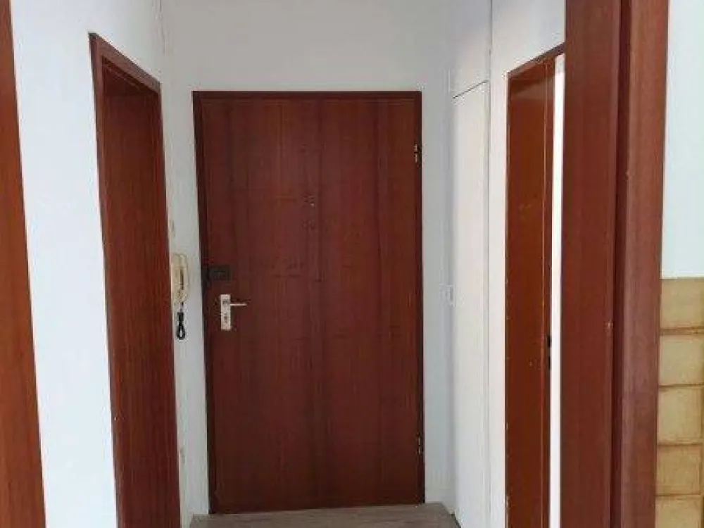 Teilrenovierte Wohnung - Werderstraße - 2. OG - Bad mit Fenster - Einbauküche möglich