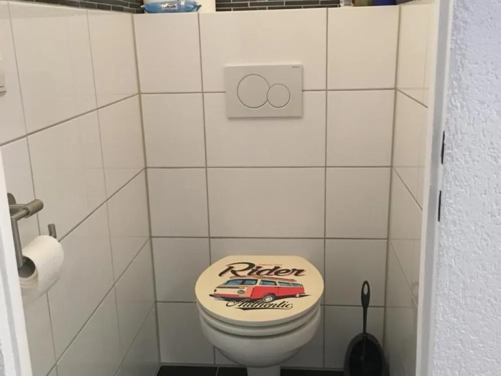 Fully Furnished Three-Room Apartment