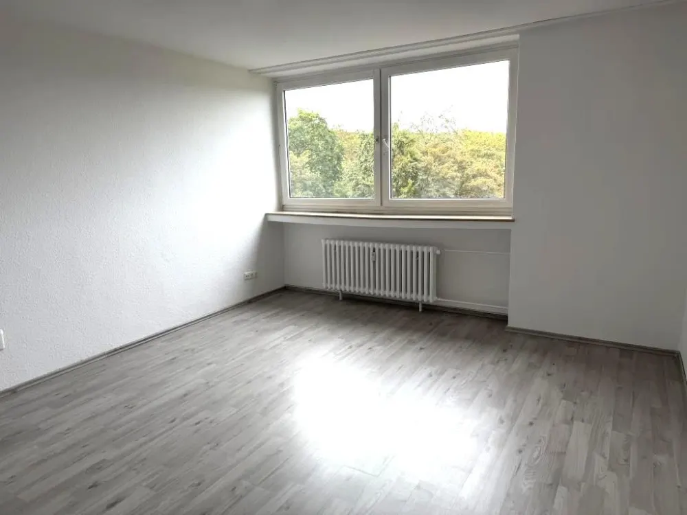 Jetzt besichtigen, bevor es weg ist / Book a viewing now, before it's gone