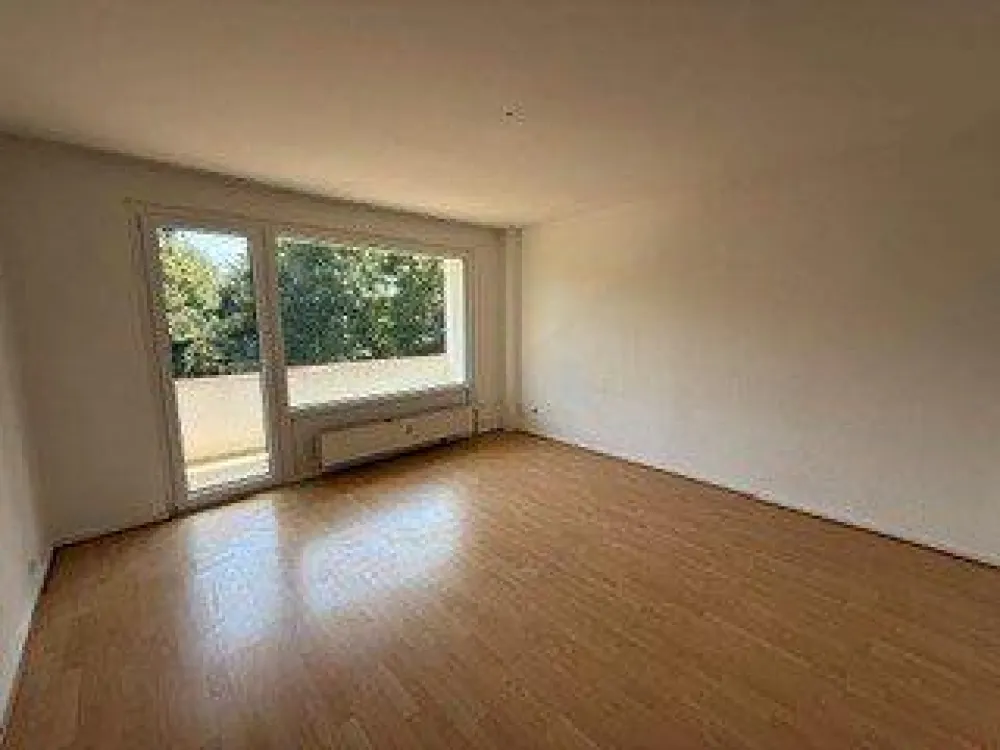 Helle 3,5-Zimmer-Wohnung mit Balkon und Stellplatz in Essen-Kettw