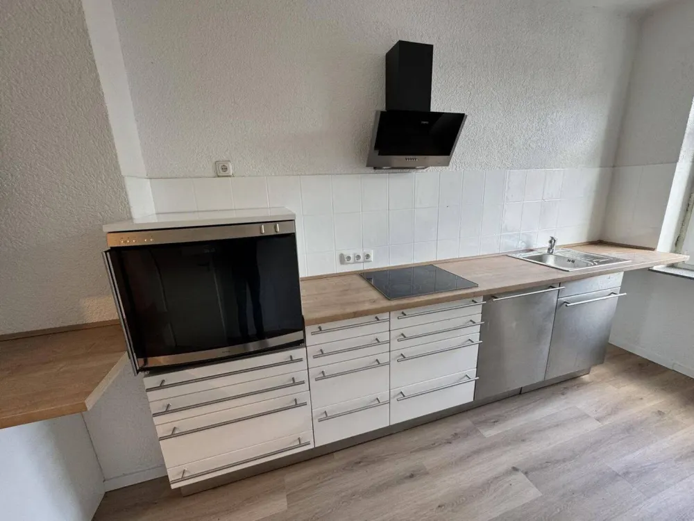 moderne, geräumige Wohnung in zentraler Lage