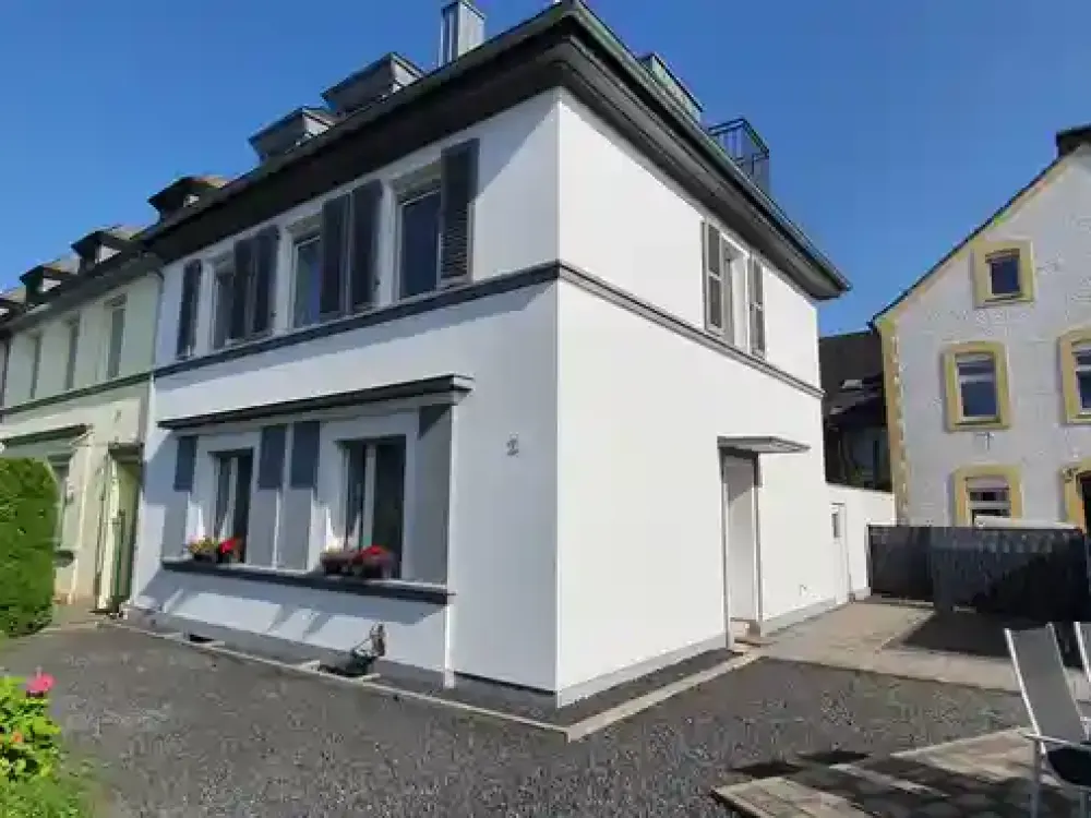 Quiet & Central in Willich, 2-Room Ground Floor Apartment with Living/Dining Kitchen and Sheltered Terrace