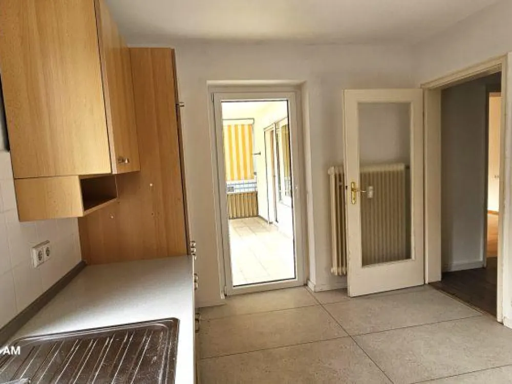 Große 3-Zi-Whg. mit Aufzug, Wohnküche + Balkon im Zentrum von Tettnang