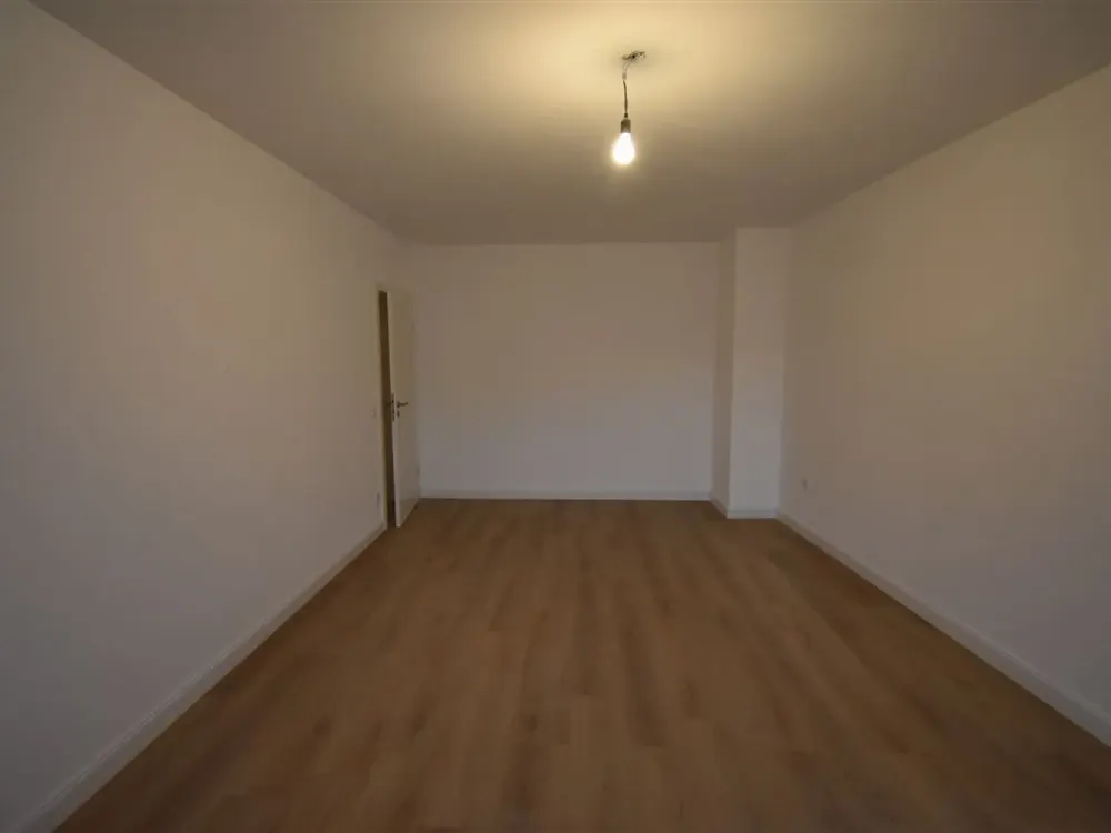 Sackgassenlage! Moderne 2-Zi-Whg mit Balkon in ruhiger Lage