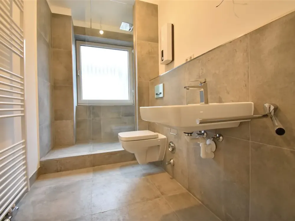 Sackgassenlage! Moderne 2-Zi-Whg mit Balkon in ruhiger Lage