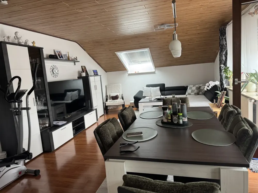 Markgröningen-schöne, großzügige 4 Zi-DG