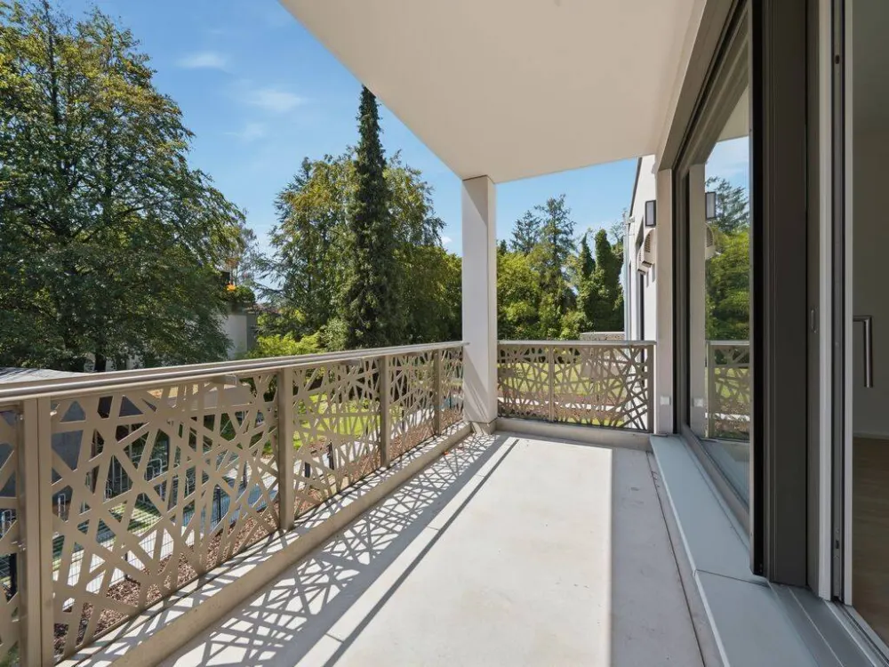 Obermenzing; Erstbezug, elegante und hochwertige 2-Zi.-Whg. mit Balkon und TG in exklusiver Lage