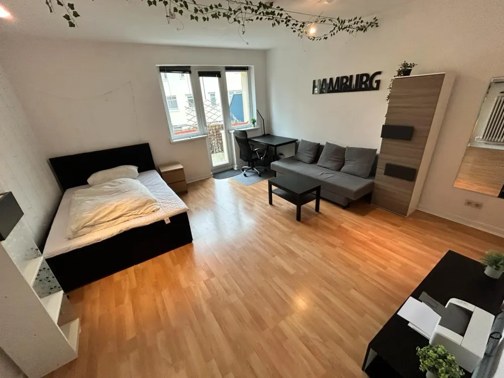 Möblierte 1-Zimmer-Wohnung mit großem Balkon zur Untermiete