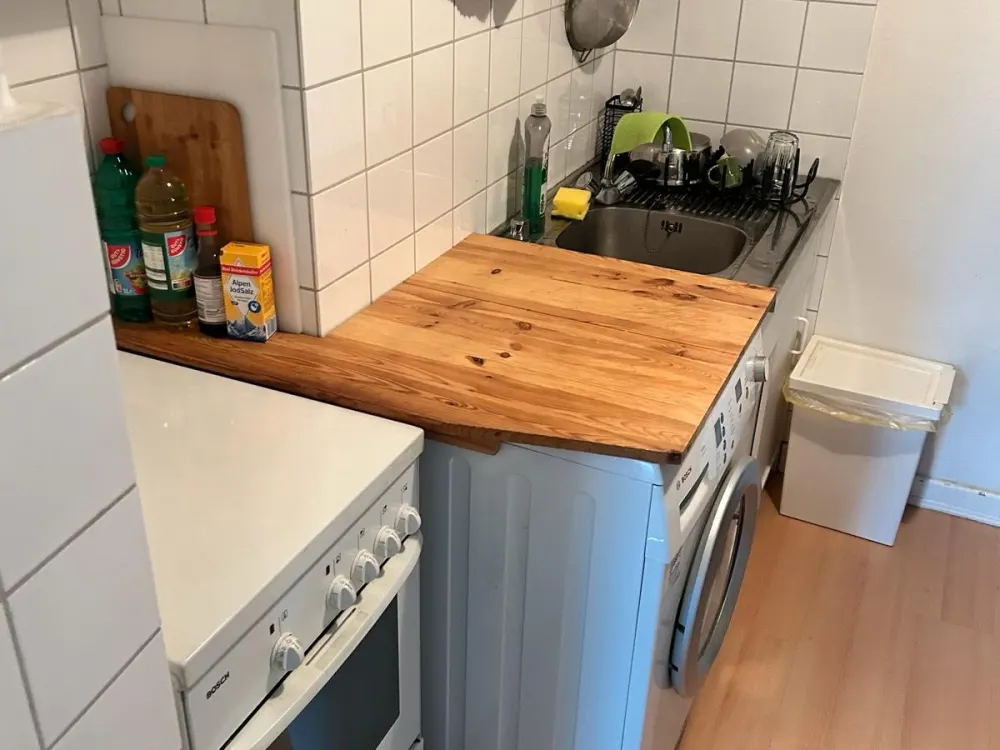 Möblierte 1-Zimmer-Wohnung mit großem Balkon zur Untermiete