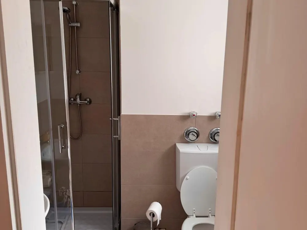 Fully Furnished Apartment in Frankfurt for Sublet