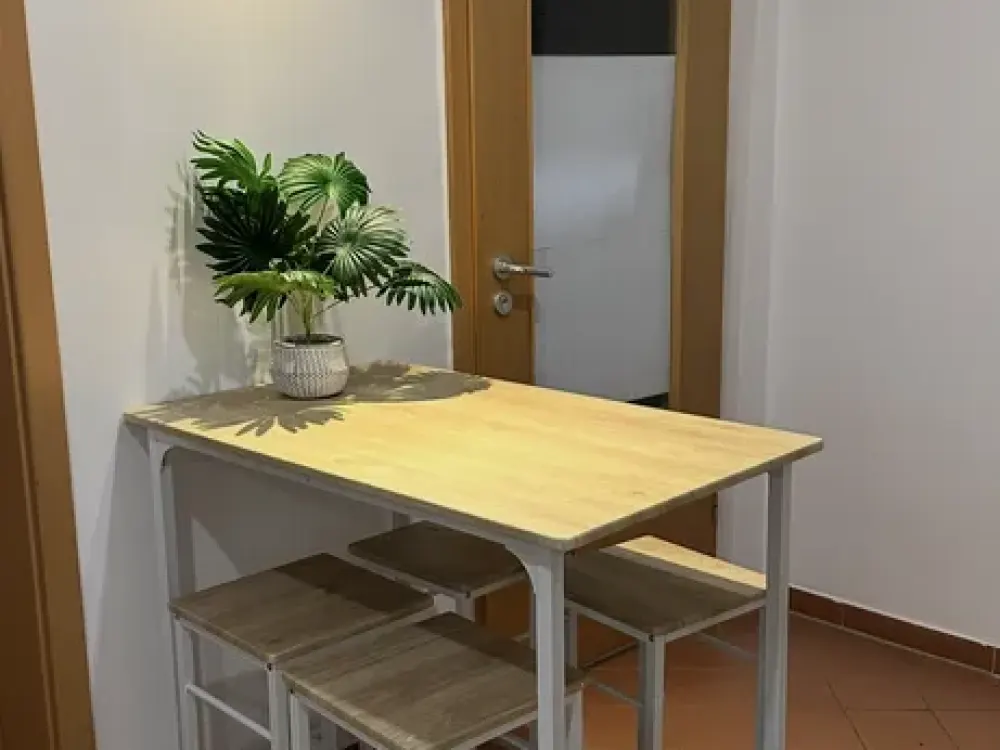 Helle möblierte WG-Zimmer in Stuttgart-West, Reinsburgstraße 76