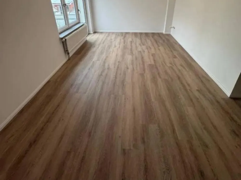 2 Zimmer Wohnung frei