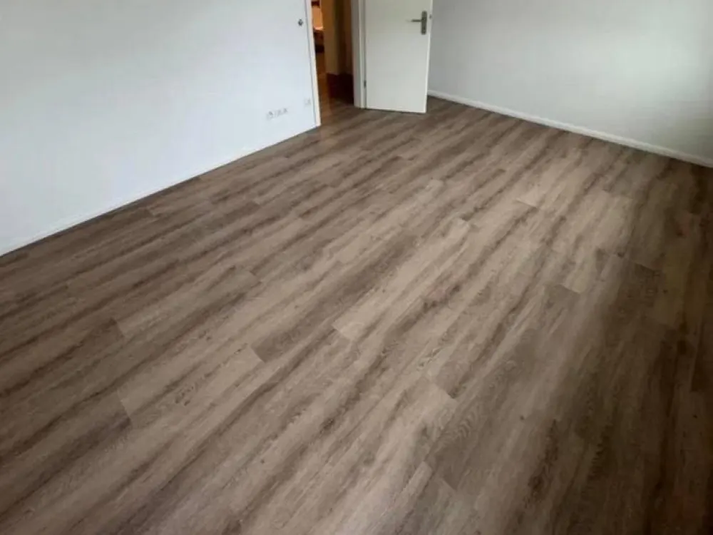 2 Zimmer Wohnung frei