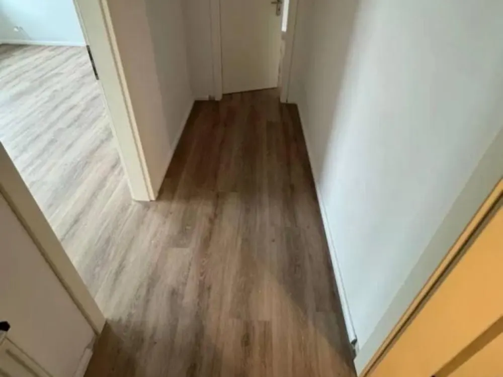 2 Zimmer Wohnung frei