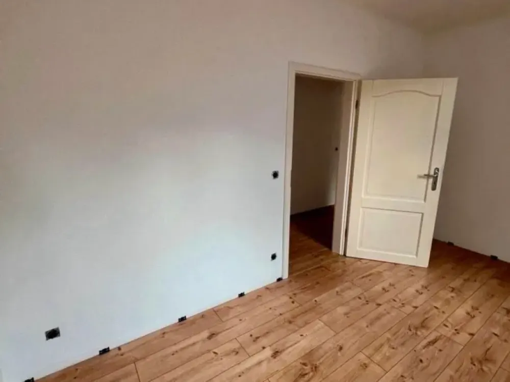 Barrierefreie EG Wohnung für 2 Personen mit Terrasse nah am Main