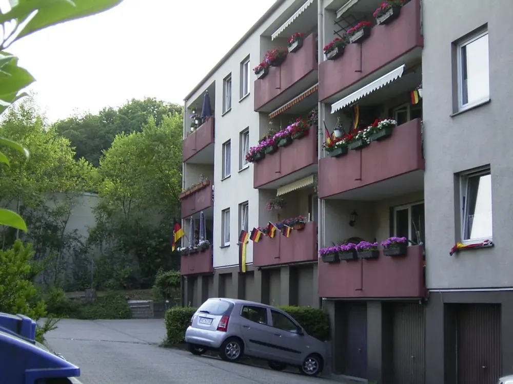 Vollständig renovierte Wohnung in ruhiger Stichstraße