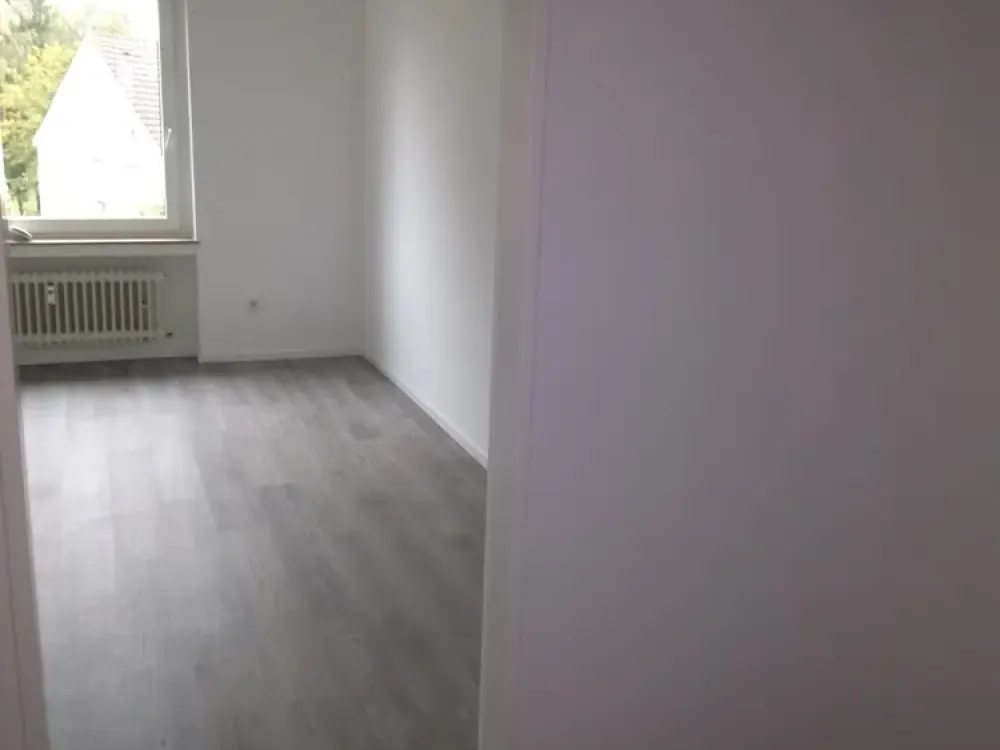 Vollständig renovierte Wohnung in ruhiger Stichstraße