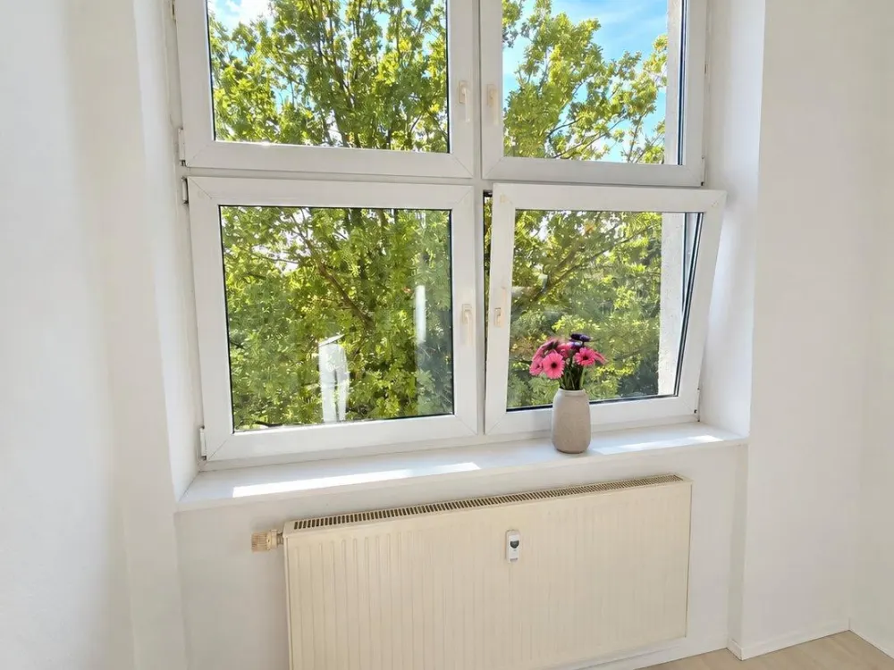 HELLE 4-RAUM-WOHNUNG MIT LOGGIA & TRAUMBLICK, LEIPZIG GOHLIS