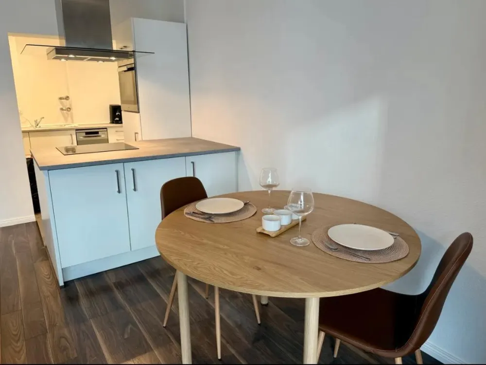 Erstbezug nach Renovierung: 2-Zimmer Wohnung im Lorrettoviertel