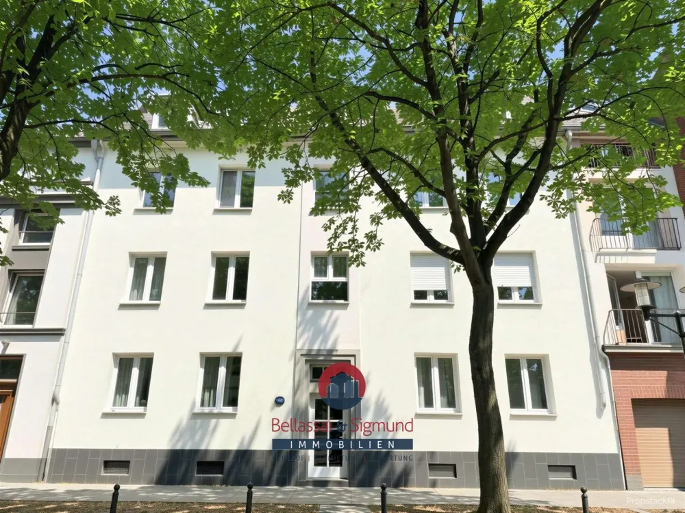 KREFELD - 3-ZIMMER-DACHGESCHOSSWOHNUNG IN ZENTRALER & RUHIGER LAGE MIT EINBAUKÜCHE