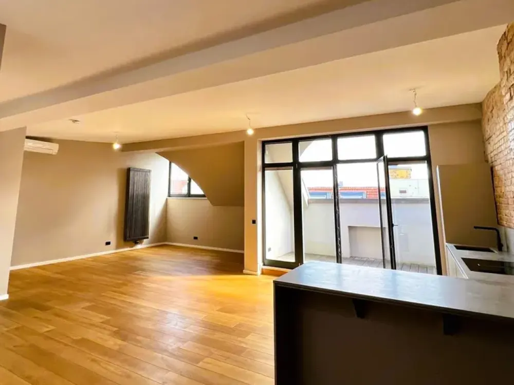 Wunderschöne Dachwohnung in bester City Lage von Berlin-Charlottenburg