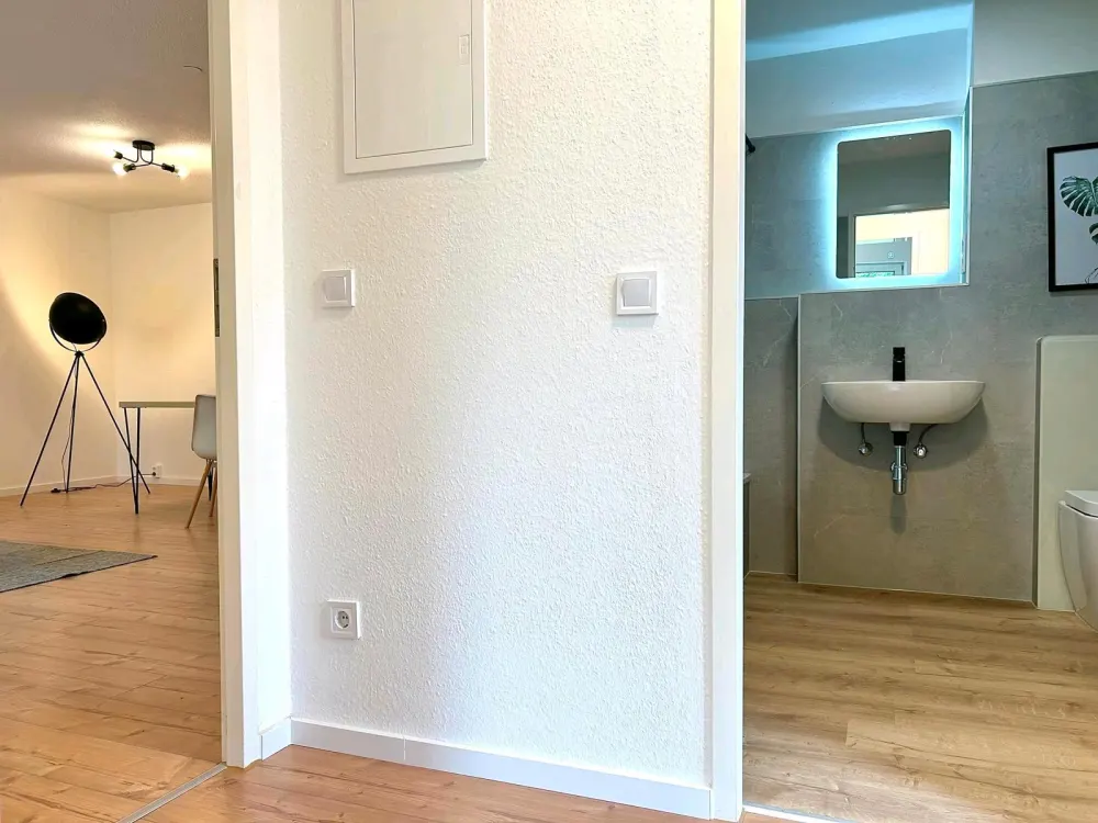 Modern möbilierte 2-Raum Wohnung| saniert