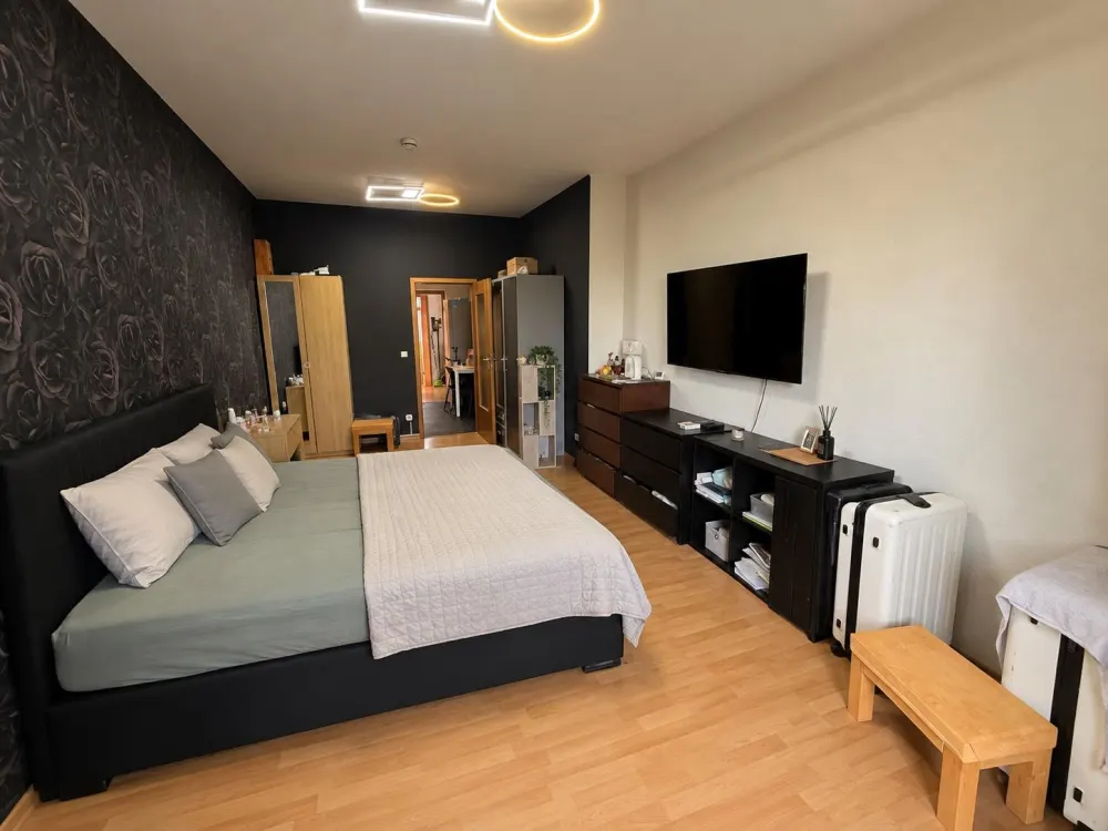Möblierte 1-Zimmer-Wohnung mit großer Terrasse