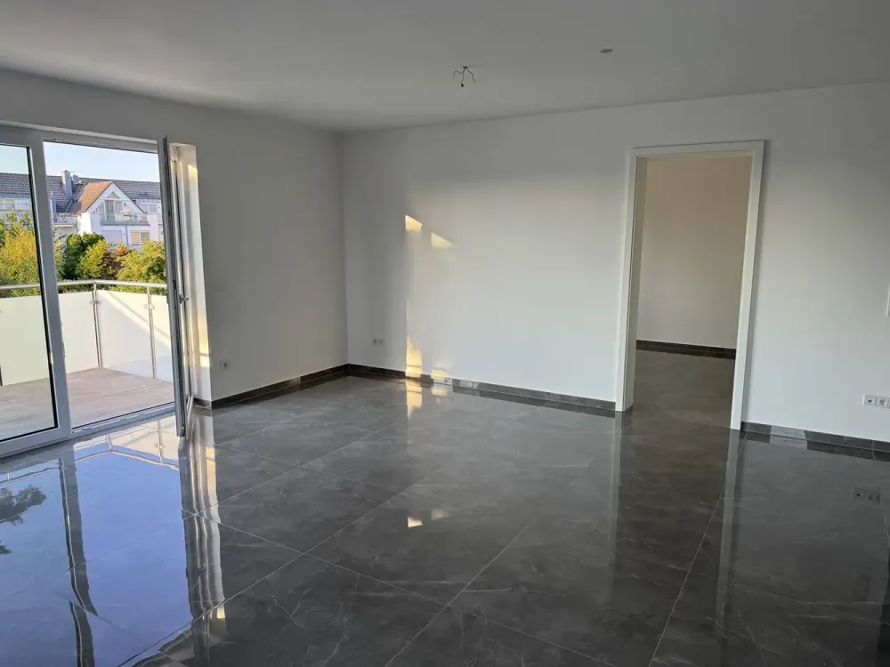 Moderne 2-Zimmer-Wohnung mit Balkon und Klimaanlage in ruhiger Lage von Langen