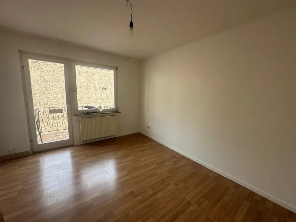 Alltagstaugliche 2-Zi Wohnung in Hanau mit Balkon