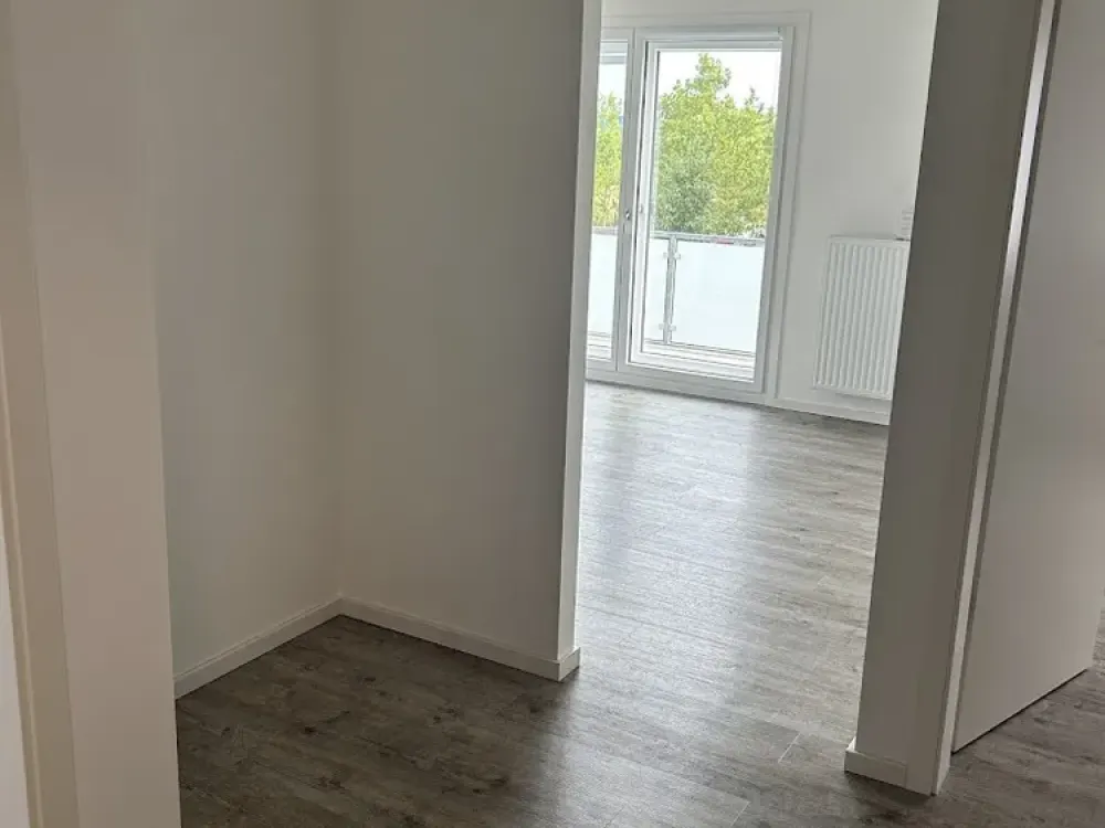 +++3-Zimmerwohnung mit Badewanne und Balkon