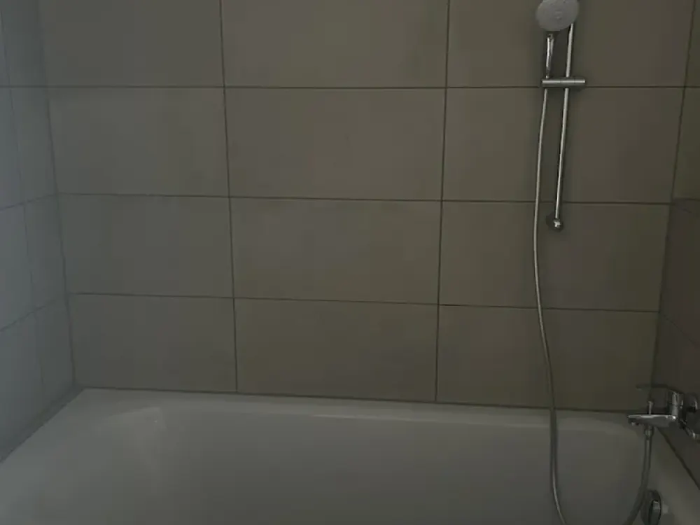 +++3-Zimmerwohnung mit Badewanne und Balkon