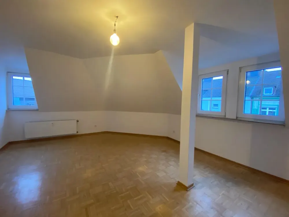 🏡 Altbaucharme trifft moderne 2,5-Zimmer-DG-Wohnung im Saarlandviertel ✨