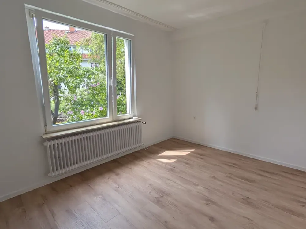 3-Zimmer-Altbauwohnung mit zusätzlichem 1-Zimmer Appartement
