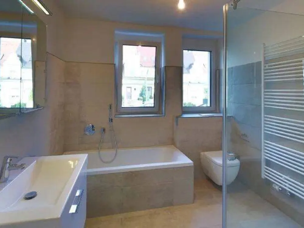 Traumhafte 3,5 Zimmer Wohnung unterhalb des Rechenbergs