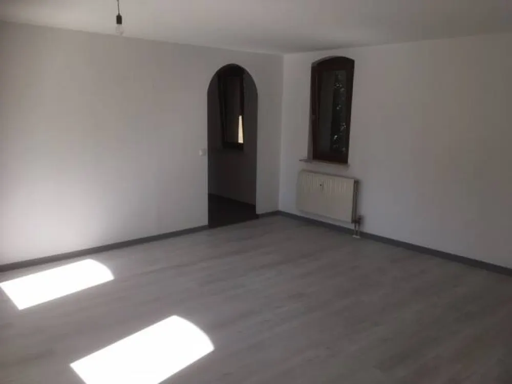 Großzügig geschnittene 3-Zi-Wohnung in Nürnberg zu vermieten