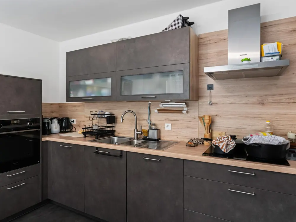 Ganderkesee I Modern Family Living in a High-Quality Renovated Energy-Efficient House