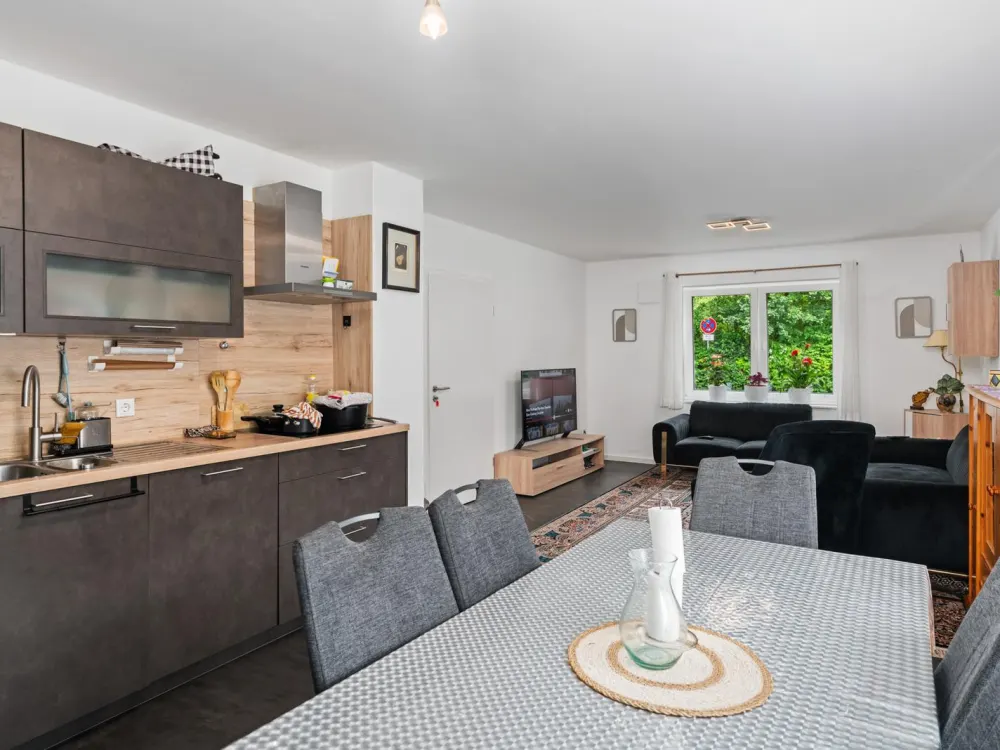 Ganderkesee I Modern Family Living in a High-Quality Renovated Energy-Efficient House