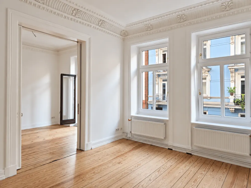 Alles neu, alles schick! Helle 4-Zimmer-Altbauwohnung im Herzen von St. Georg