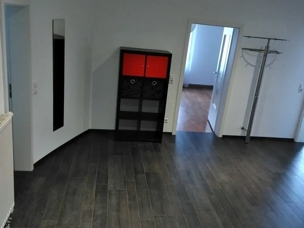 Modernisierte 2-Zi-Wohnung mit Einbauküche in Stuttgart