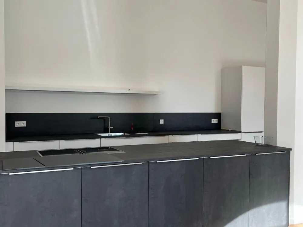 Loft-Charakter im historischen Arsenal I 3 Zimmer I 4m Decken
