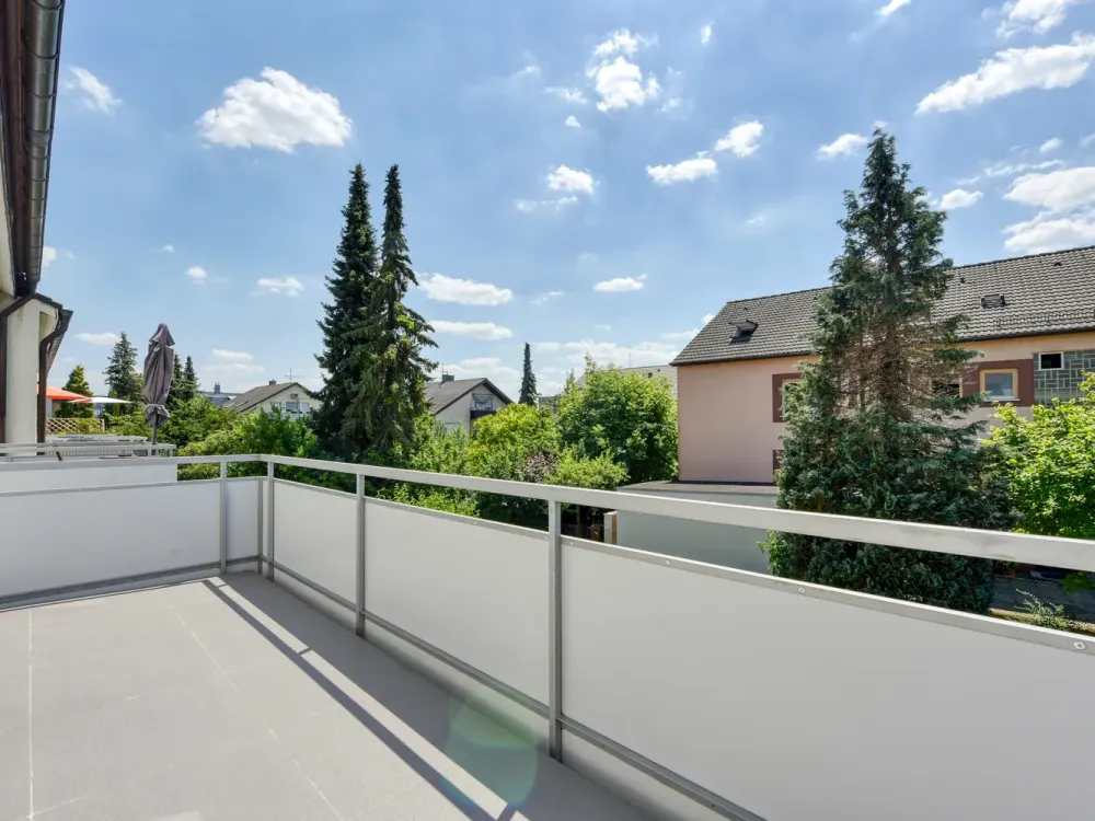 +++ sonniger Süd-Balkon - zentral & ruhig - hochwertig modernisiert - EBK-Übernahme möglich +++