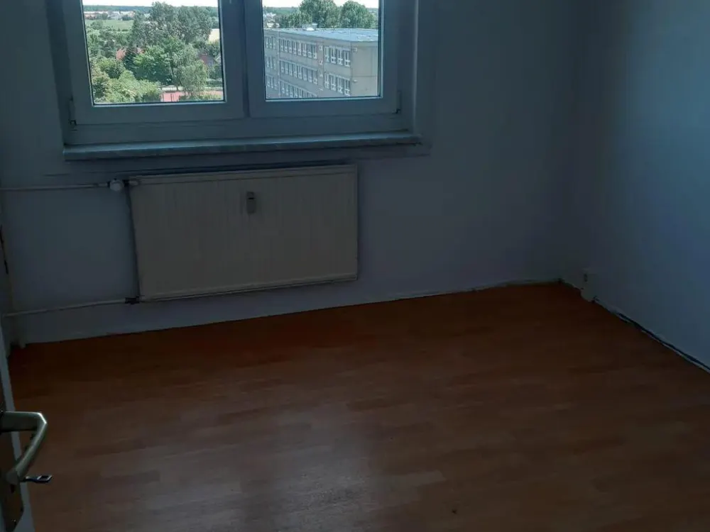 Ruhig gelegene 4-Raum-Wohnung in Berlin-Marzahn